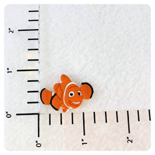 Load image into Gallery viewer, Set of 2 - PVC Resin - Nemo - Clown Fish
